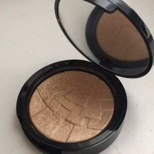 Anastasia “So Hollywood” highlight